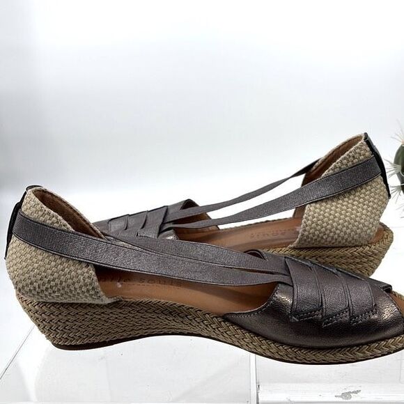 Gentle Souls Luci Sandals Women's 7 Pewter Tan Leather Peep Toe Wedge Espadrille - Picture 2 of 10